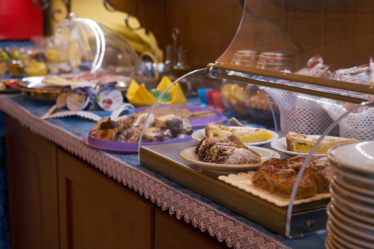 Hotel A Pinnata リーパリ エクステリア 写真